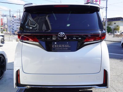 TOYOTA VELLFIRE - 3