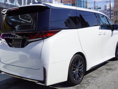TOYOTA VELLFIRE - 4