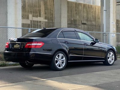 MERCEDES-BENZ E-CLASS - 2