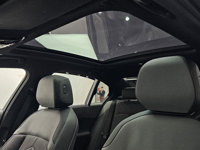 صورة مصغرة 22 لـ 2025 BMW 5 SERIES