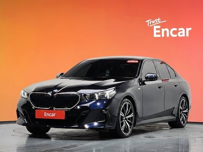 BMW 5 SERIES - 1