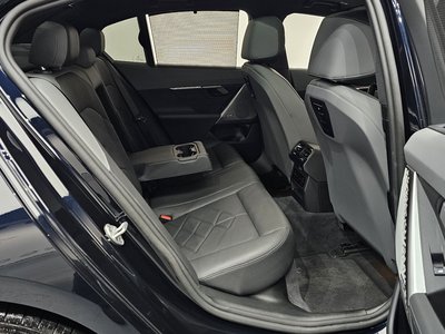 صورة مصغرة 17 لـ 2025 BMW 5 SERIES