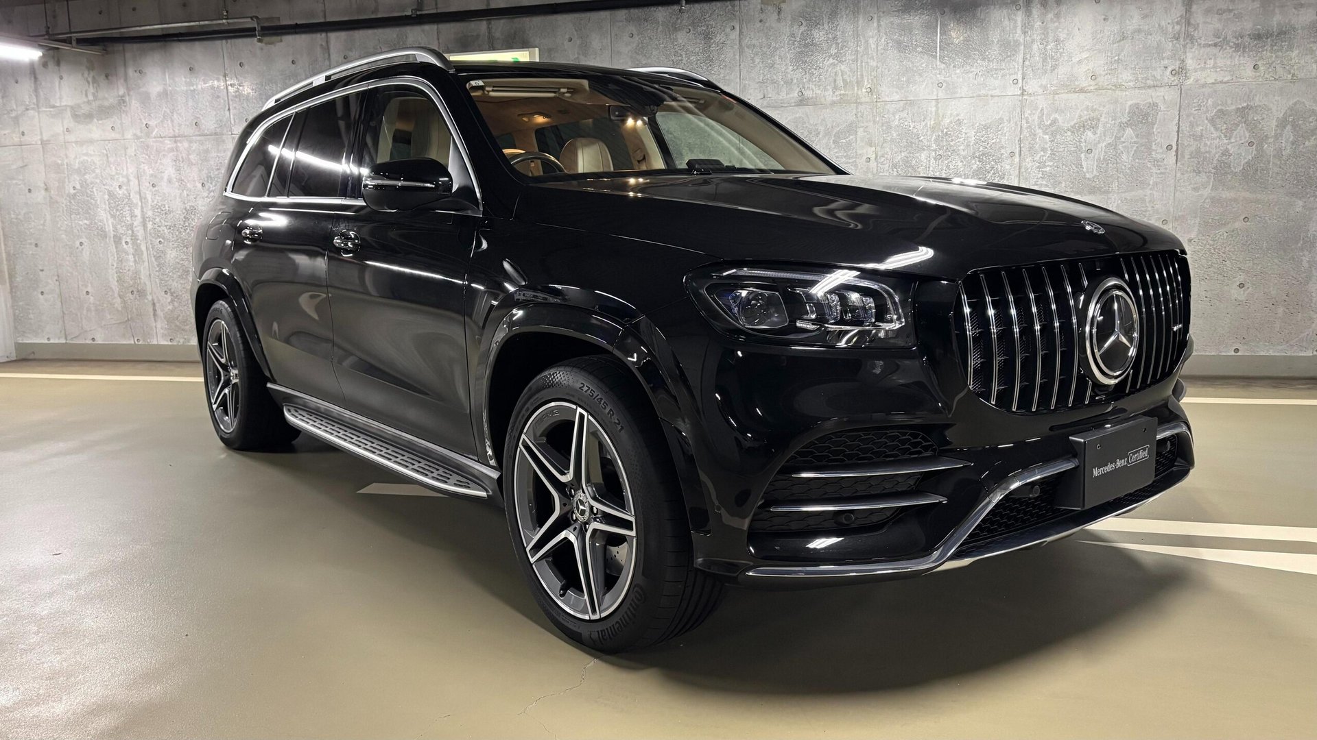 MERCEDES-BENZ GLS - View 1