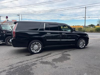 CADILLAC ESCALADE - 9
