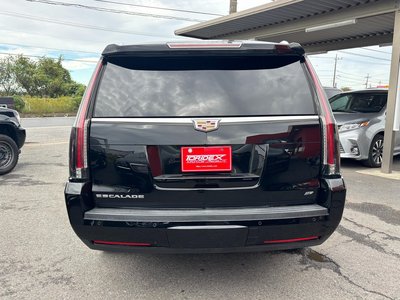 CADILLAC ESCALADE - 7