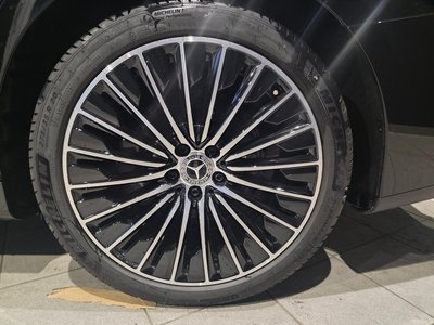 MERCEDES-BENZ E-CLASS - 5