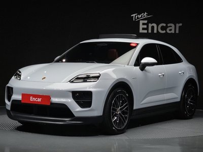 2025 Porsche MACAN 照片 1