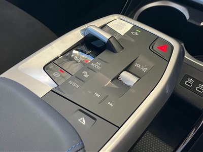 صورة مصغرة 36 لـ 2025 BMW X2
