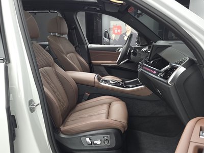2025 BMW X5 — миниатюра 17