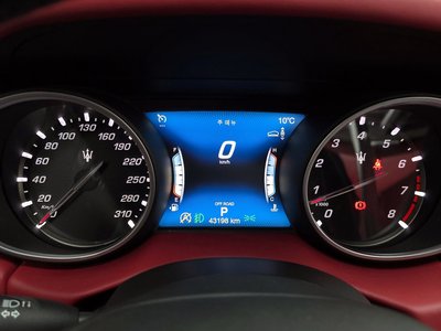 MASERATI LEVANTE - 8