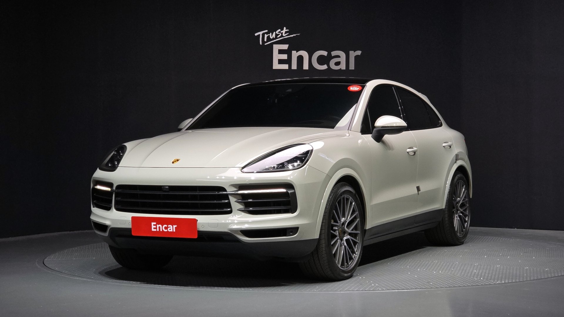 PORSCHE CAYENNE - View 1