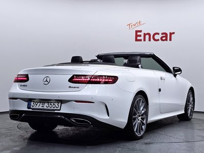 MERCEDES-BENZ E-CLASS - 4