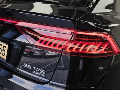 صورة 10 لـ 2021 AUDI Q8