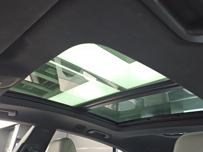 صورة مصغرة 24 لـ 2021 AUDI Q8