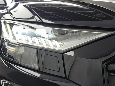 صورة 9 لـ 2021 AUDI Q8
