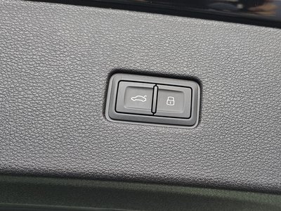 صورة مصغرة 27 لـ 2021 AUDI Q8