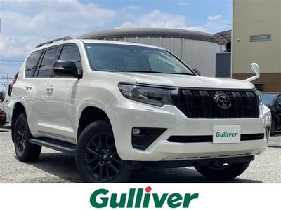2023 Toyota LAND CRUISER PRADO photo 1