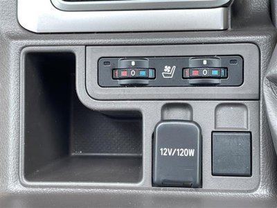 2023 Toyota LAND CRUISER PRADO photo 4