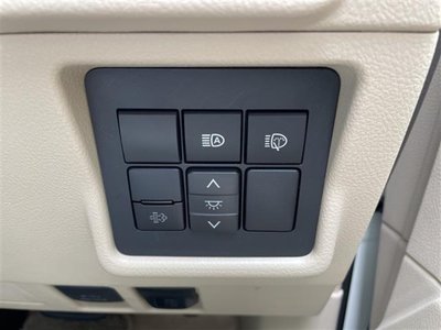 2023 Toyota LAND CRUISER PRADO photo 9