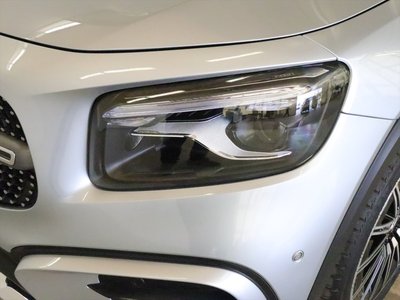 MERCEDES-BENZ GLB - 8