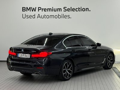 BMW 5 SERIES - 4