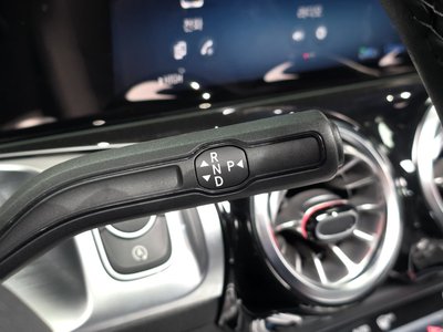 MERCEDES-BENZ GLB - 9