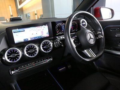 2025 Mercedes-BENZ GLA thumbnail 12