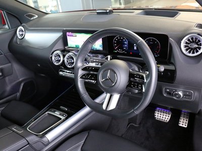 2025 Mercedes-BENZ GLA thumbnail 11