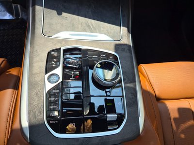 BMW X7 - 8