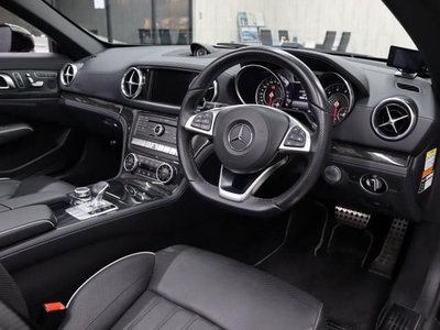 MERCEDES-BENZ SL - 7