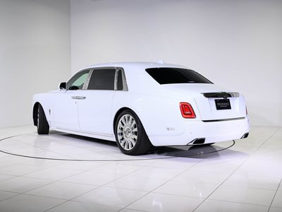 ROLLS-ROYCE PHANTOM - 4