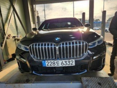 BMW 7 SERIES
