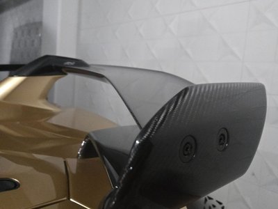 LAMBORGHINI AVENTADOR - 6