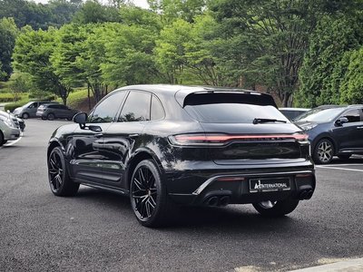 صورة 7 لـ 2022 Porsche MACAN