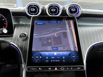 MERCEDES-BENZ GLC - 10