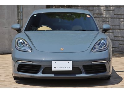 PORSCHE 718 - 8