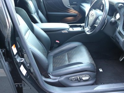2021 Lexus LS photo 15