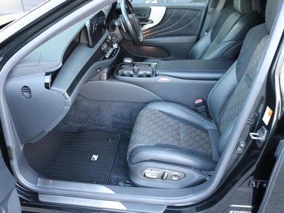 2021 Lexus LS photo 17