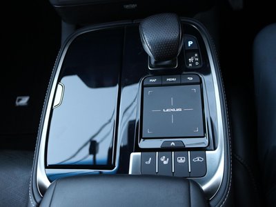 2021 Lexus LS photo 31