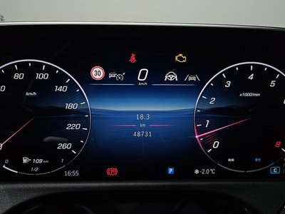 MERCEDES-BENZ E-CLASS - 8