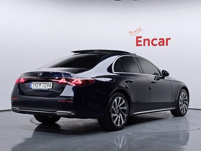 MERCEDES-BENZ E-CLASS - 3