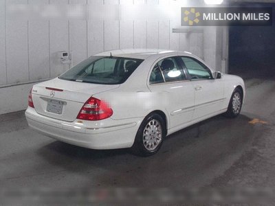 MERCEDES-BENZ E-CLASS - 5