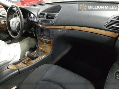 MERCEDES-BENZ E-CLASS - 3