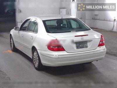 MERCEDES-BENZ E-CLASS - 2