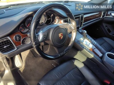 PORSCHE PANAMERA - 3