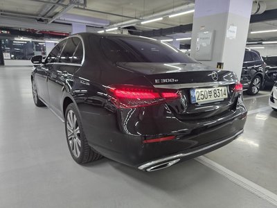صورة 5 لـ 2023 Mercedes-BENZ E-CLASS