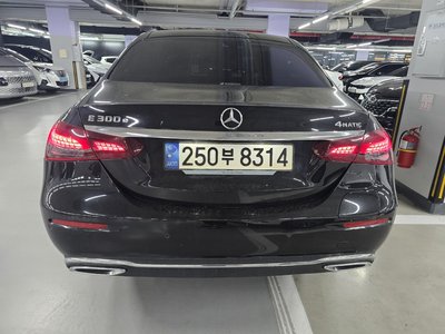 صورة 3 لـ 2023 Mercedes-BENZ E-CLASS