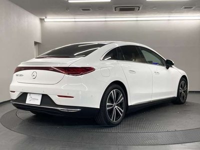 2024 Mercedes-BENZ EQE photo 2