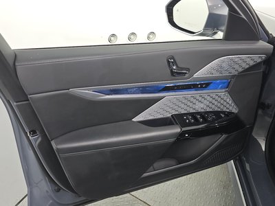 2023 BMW I7 — миниатюра 14