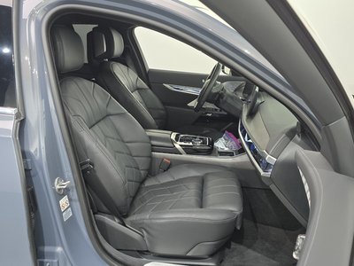 2023 BMW I7 — миниатюра 16